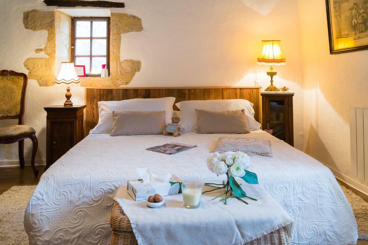 Au Coeur De Beynac, Une Maison De Caractere Avec Jardin Terrasse Екстериор снимка
