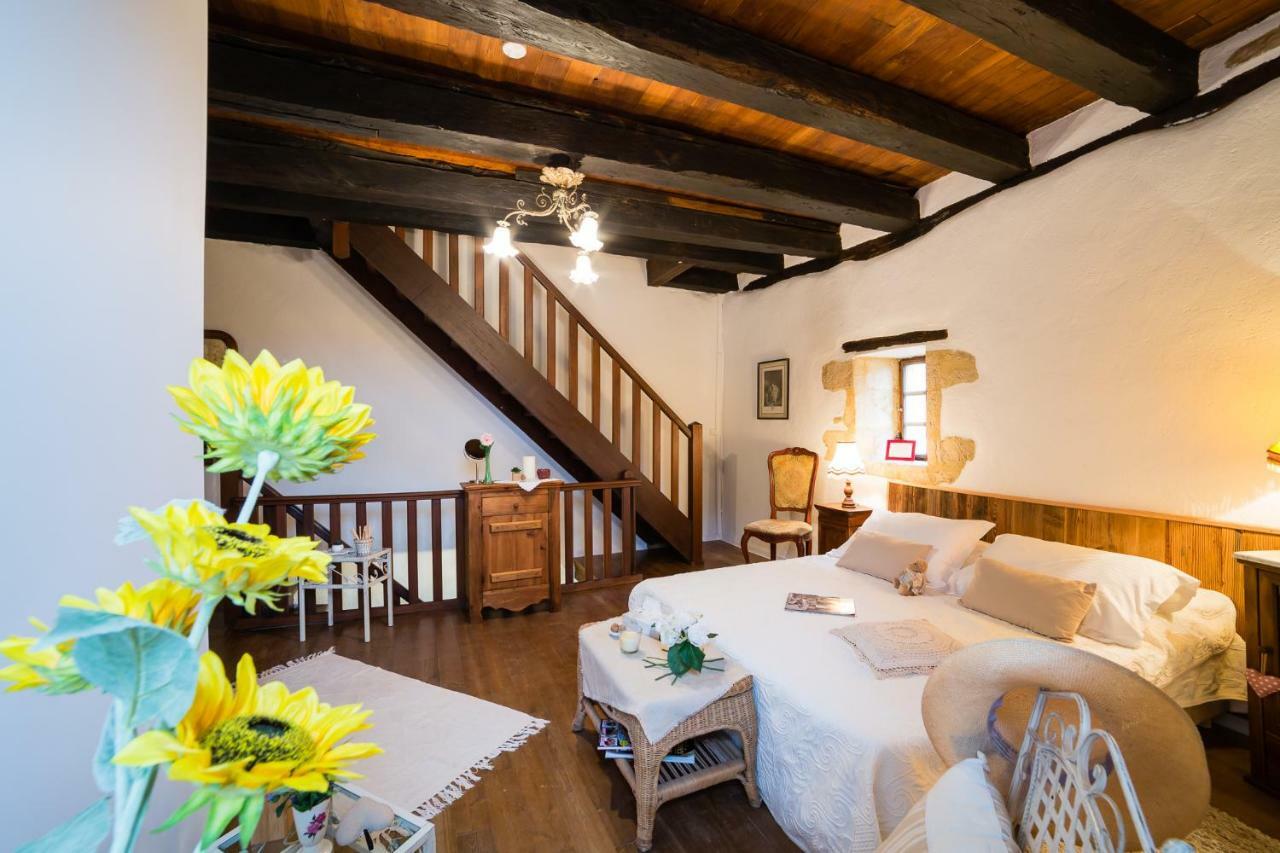 Au Coeur De Beynac, Une Maison De Caractere Avec Jardin Terrasse Екстериор снимка