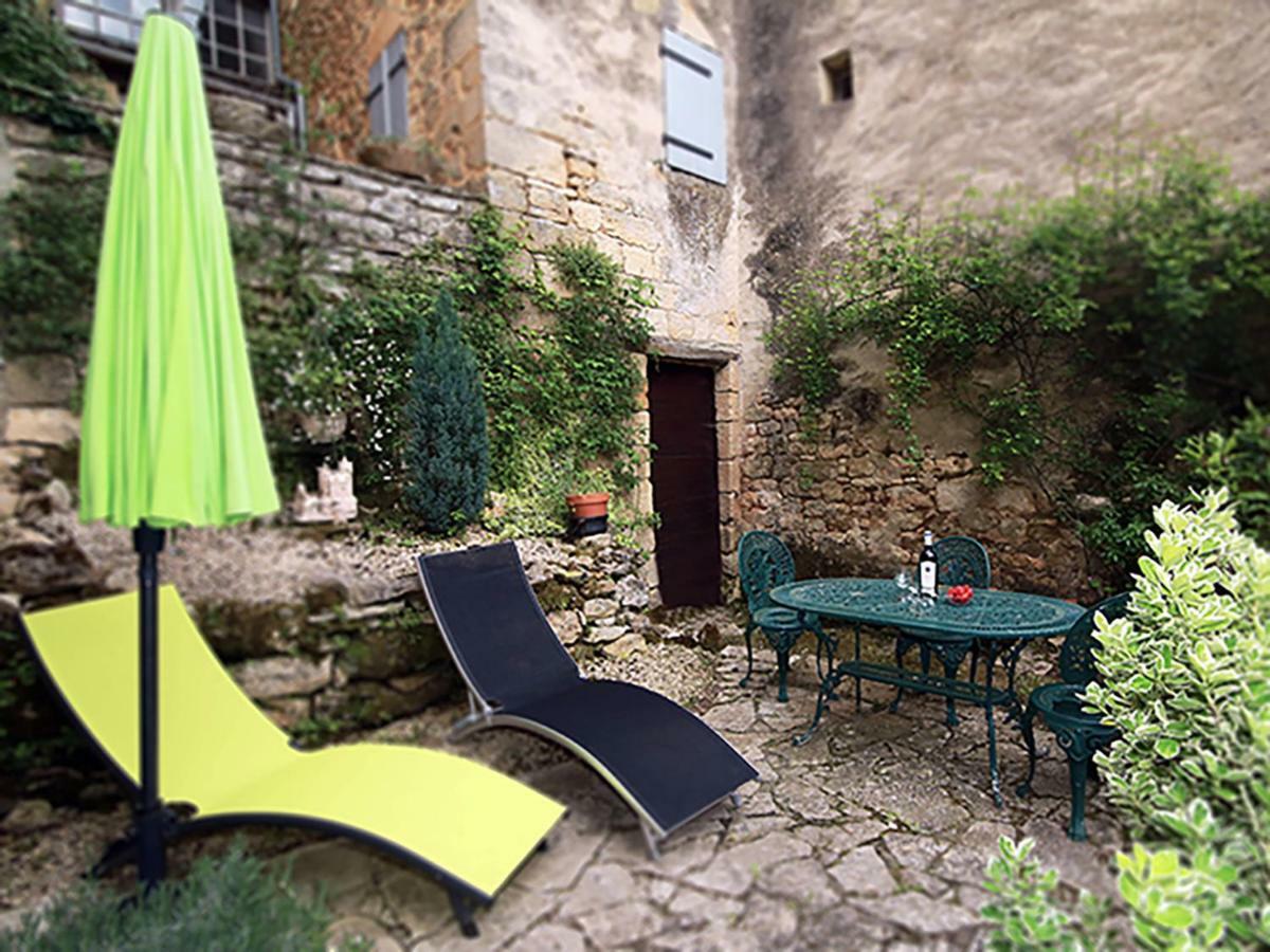 Au Coeur De Beynac, Une Maison De Caractere Avec Jardin Terrasse Екстериор снимка