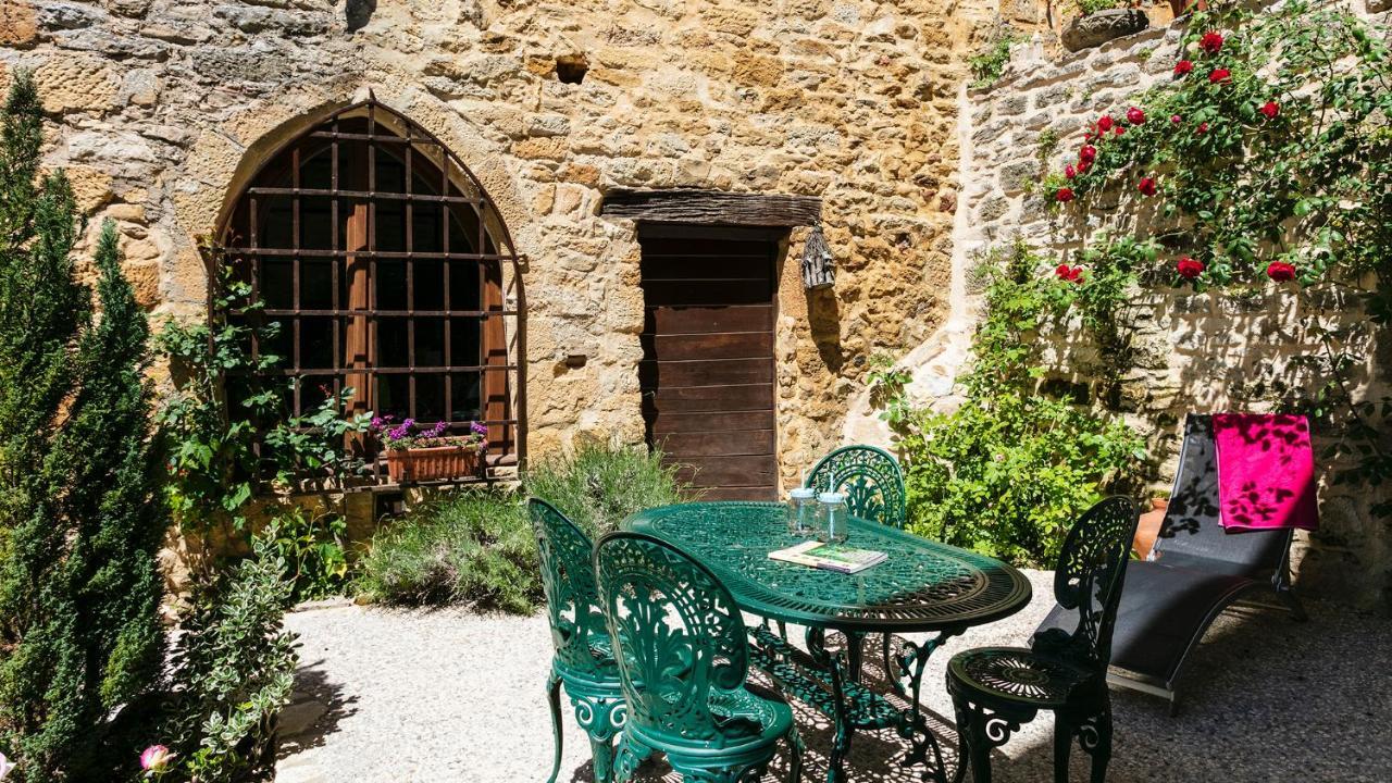 Au Coeur De Beynac, Une Maison De Caractere Avec Jardin Terrasse Екстериор снимка